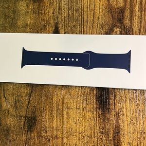 BRAND NEW - original box - unopened - Series 6 Apple Deep Navy Sports Band 40mm